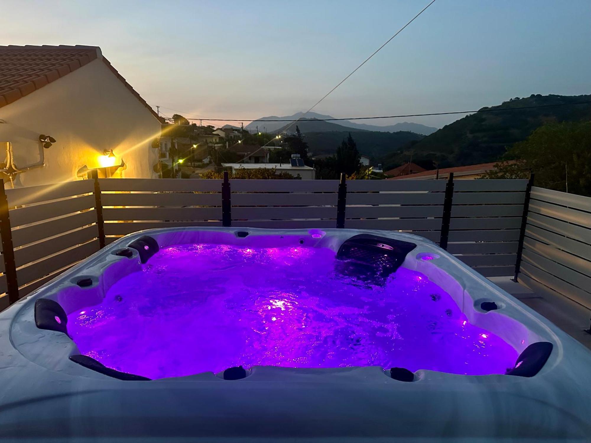 Villa Eftychia Serene Getaway With Hot Tub In A Quiet Location Kíssamos Exteriér fotografie
