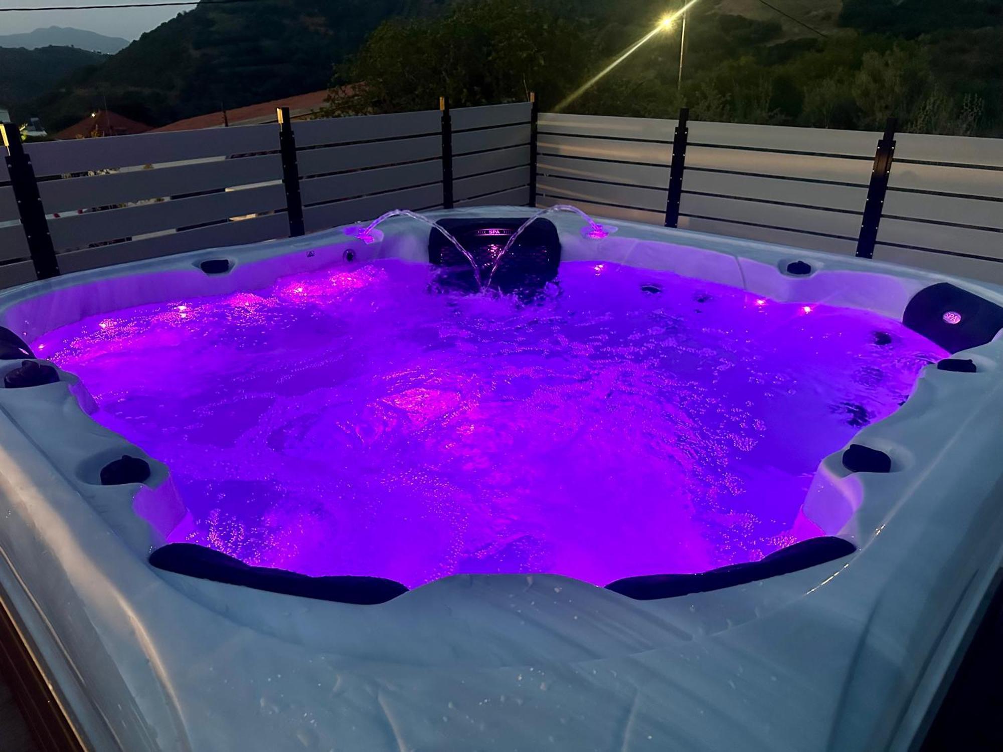 Villa Eftychia Serene Getaway With Hot Tub In A Quiet Location Kíssamos Exteriér fotografie